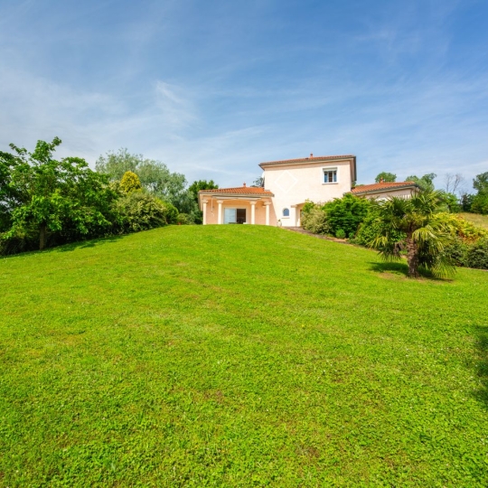  Annonces CHATILLON : Maison / Villa | FLEURIEUX-SUR-L'ARBRESLE (69210) | 134 m2 | 795 000 € 