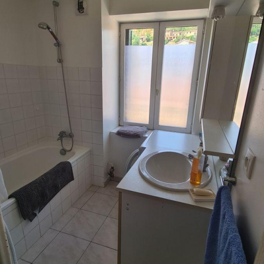  Annonces CHATILLON : Appartement | SAINT-ROMAIN-DE-POPEY (69490) | 68 m2 | 638 € 