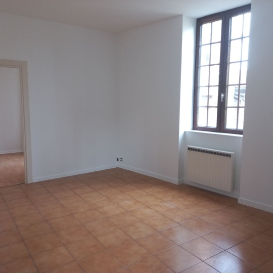  Annonces CHATILLON : Appartement | L'ARBRESLE (69210) | 40 m2 | 522 € 