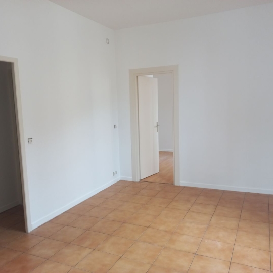  Annonces CHATILLON : Appartement | L'ARBRESLE (69210) | 40 m2 | 522 € 