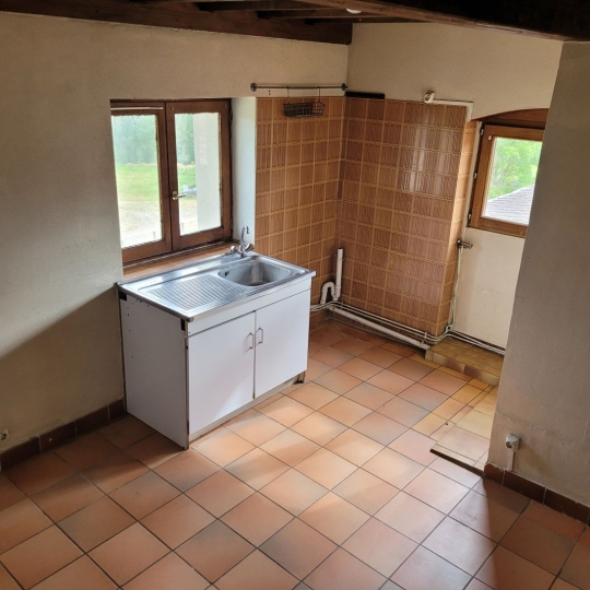  Annonces CHATILLON : Appartement | SAVIGNY (69210) | 50 m2 | 500 € 