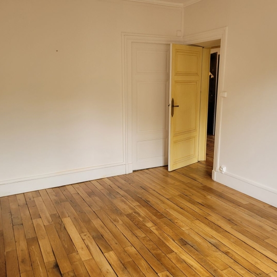  Annonces CHATILLON : Appartement | BESSENAY (69690) | 103 m2 | 1 080 € 