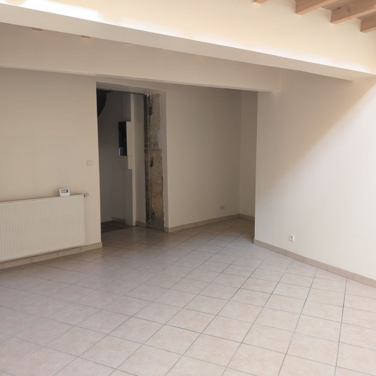  Annonces CHATILLON : Apartment | SAIN-BEL (69210) | 74 m2 | 615 € 