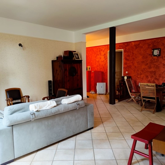  Annonces CHATILLON : Appartement | SAINT-PIERRE-LA-PALUD (69210) | 119 m2 | 235 000 € 