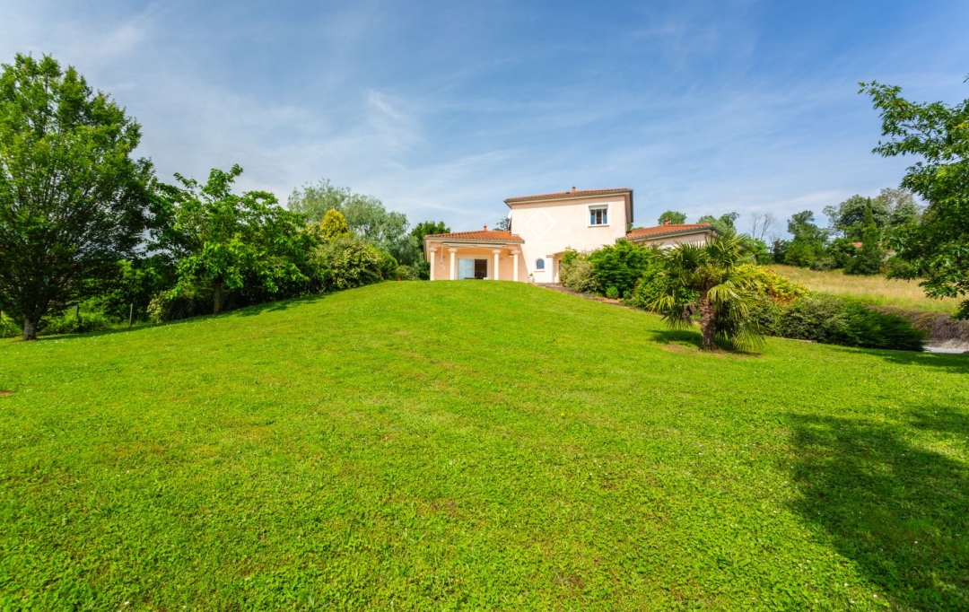 Annonces CHATILLON : Maison / Villa | FLEURIEUX-SUR-L'ARBRESLE (69210) | 134 m2 | 795 000 € 