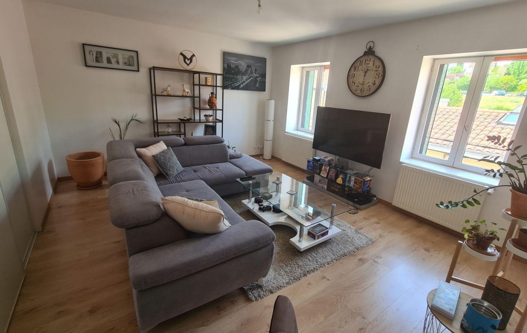 Annonces CHATILLON : Appartement | SAINT-ROMAIN-DE-POPEY (69490) | 68 m2 | 638 € 