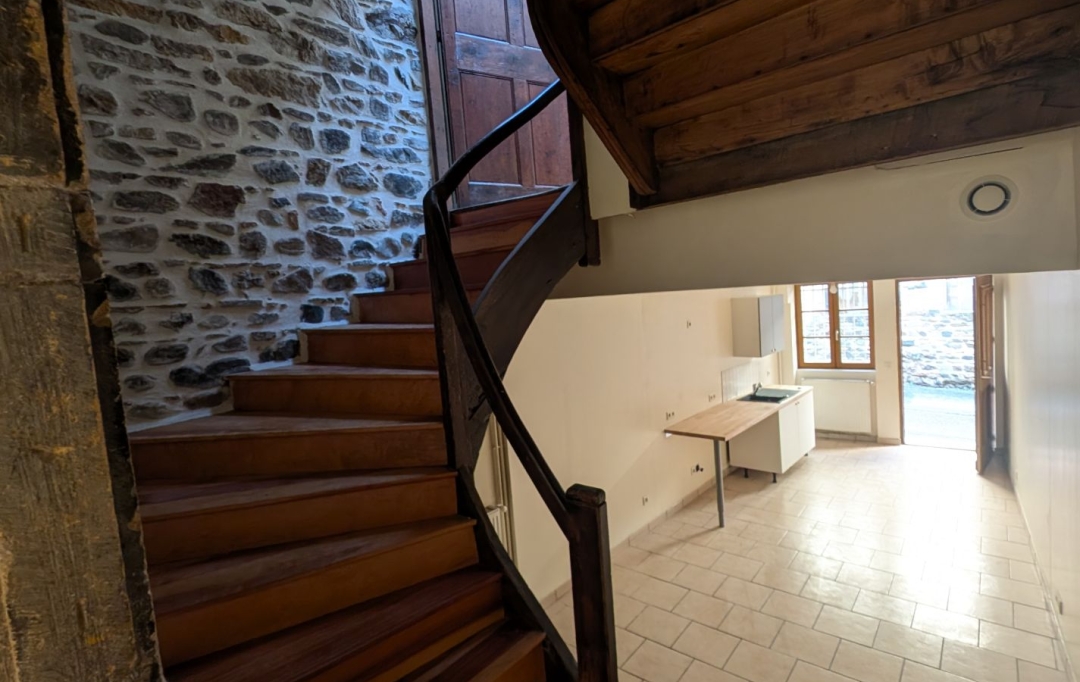 Annonces CHATILLON : Apartment | SAIN-BEL (69210) | 74 m2 | 615 € 