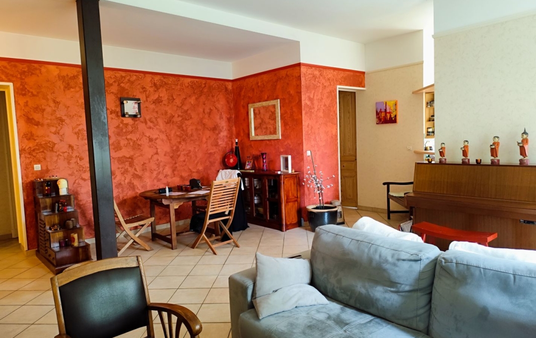 Annonces CHATILLON : Appartement | SAINT-PIERRE-LA-PALUD (69210) | 119 m2 | 235 000 € 