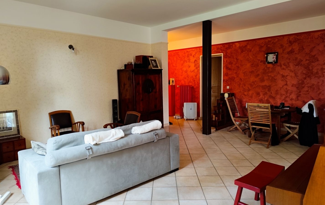 Annonces CHATILLON : Apartment | SAINT-PIERRE-LA-PALUD (69210) | 119 m2 | 235 000 € 